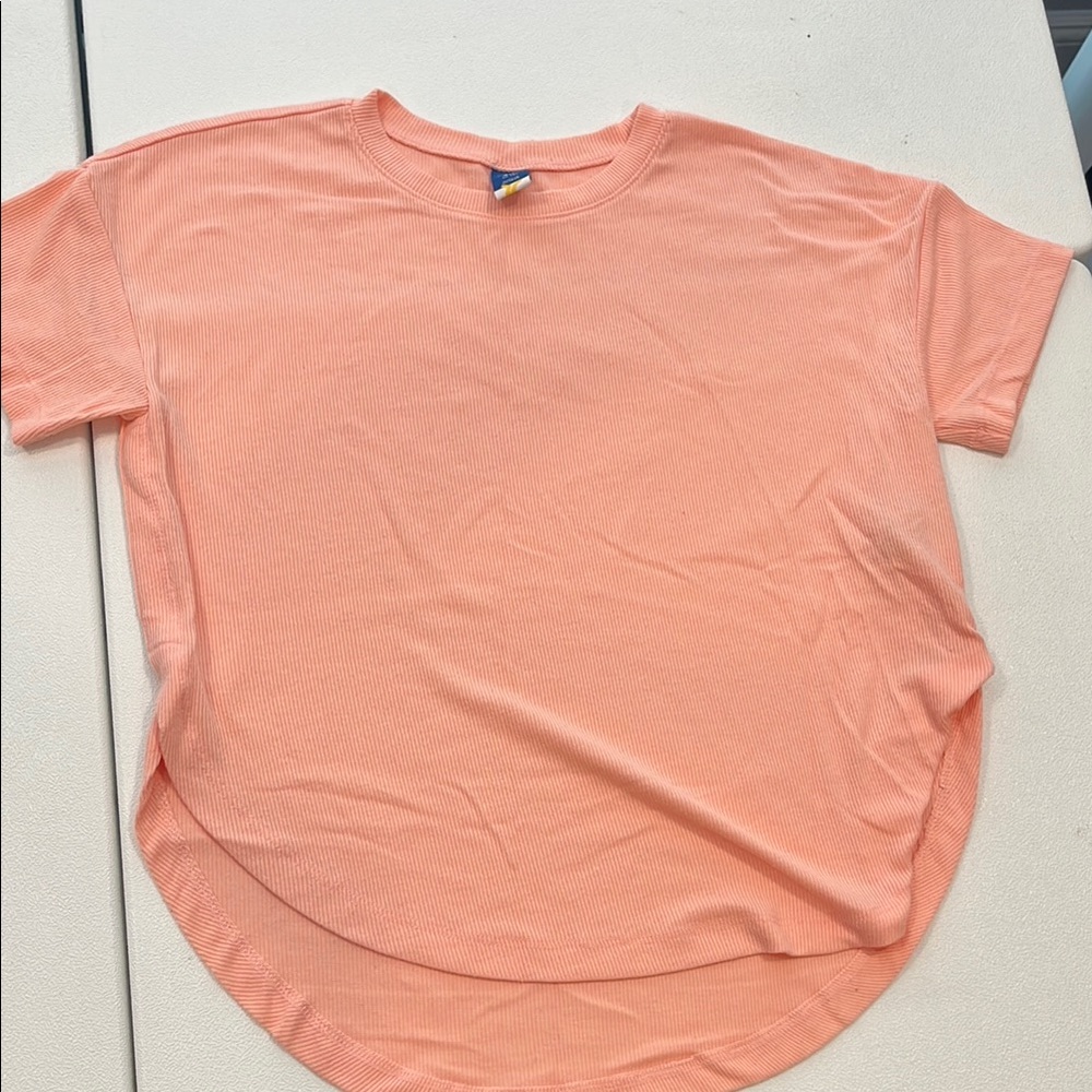 Old Navy Coral Short Sleeve Tee